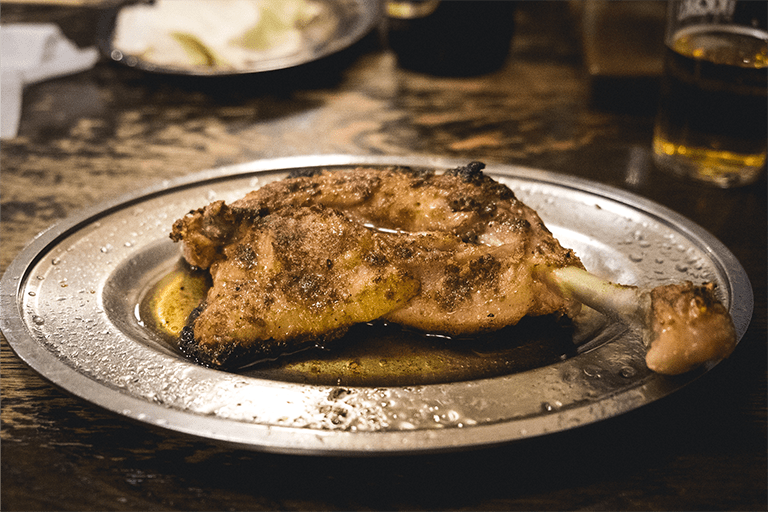 香川県丸亀市のソウルフード「骨付鳥」