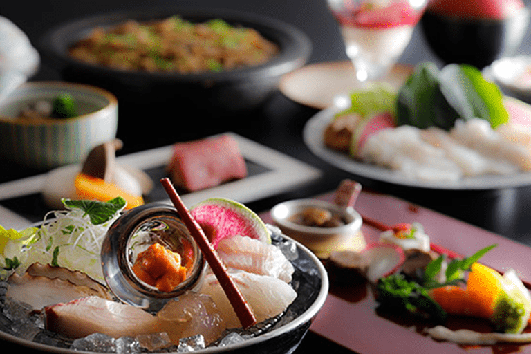 ホテルニューアワジ ヴィラ楽園のプライベートディナーで楽しめる特別懐石