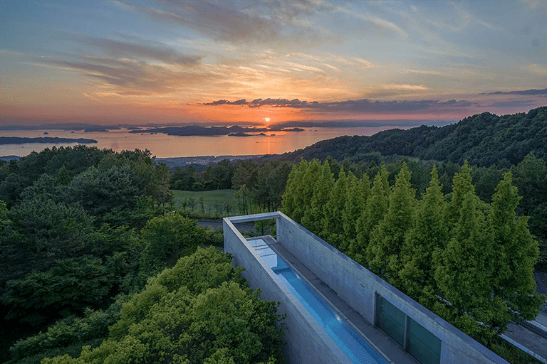 愛媛県松山市にある瀬戸内リトリート 青凪 by 温故知新